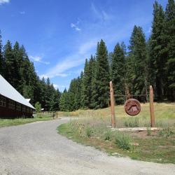 Barn canyon entrance