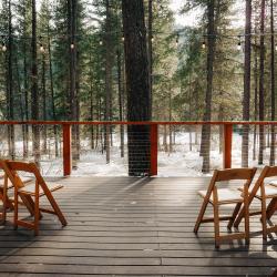 Ceremony on deck chair set up